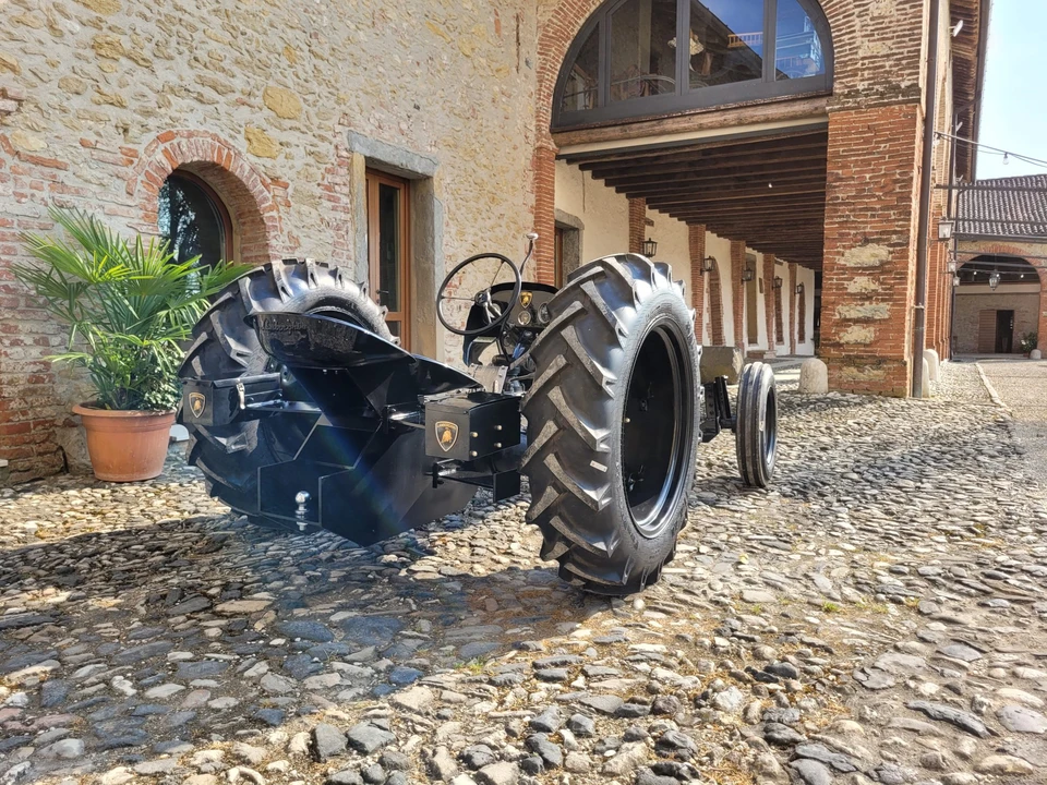 1964 Lamborghini Tractors - Image 11 of 31