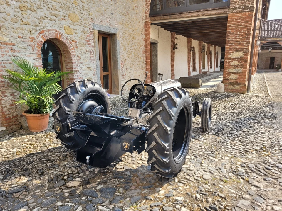 1964 Lamborghini Tractors - Image 12 of 31