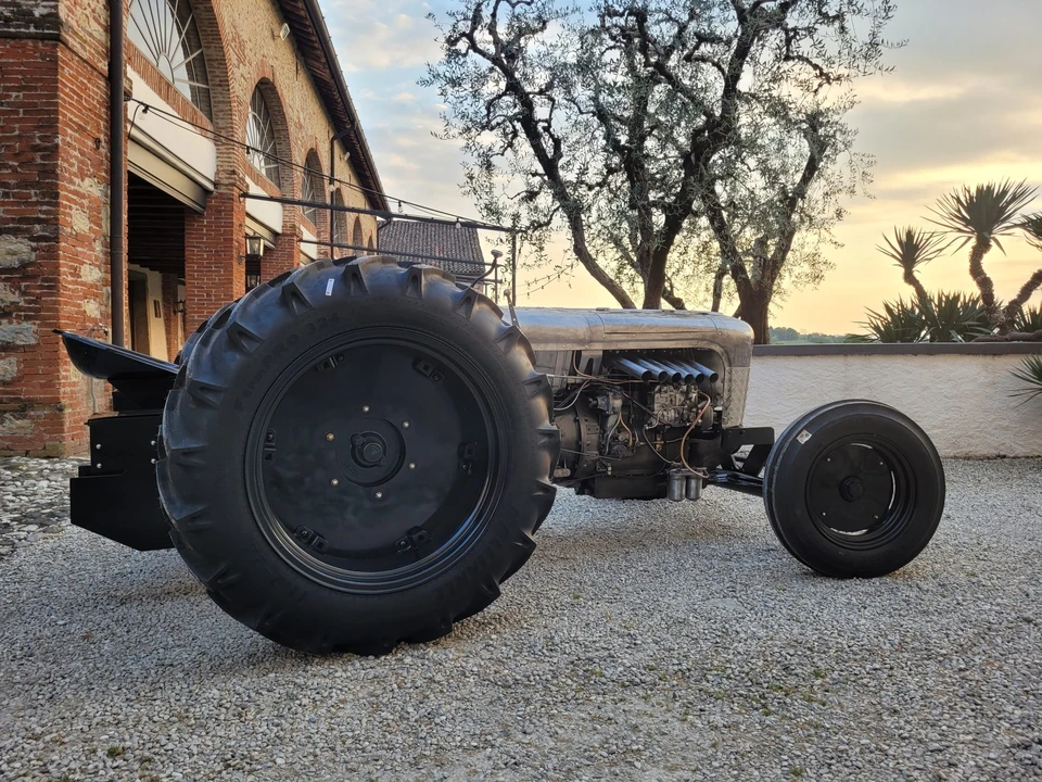 1964 Lamborghini Tractors - Image 27 of 31