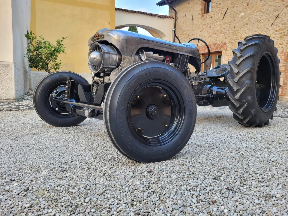 1964 Lamborghini Tractors - Image 4 of 31