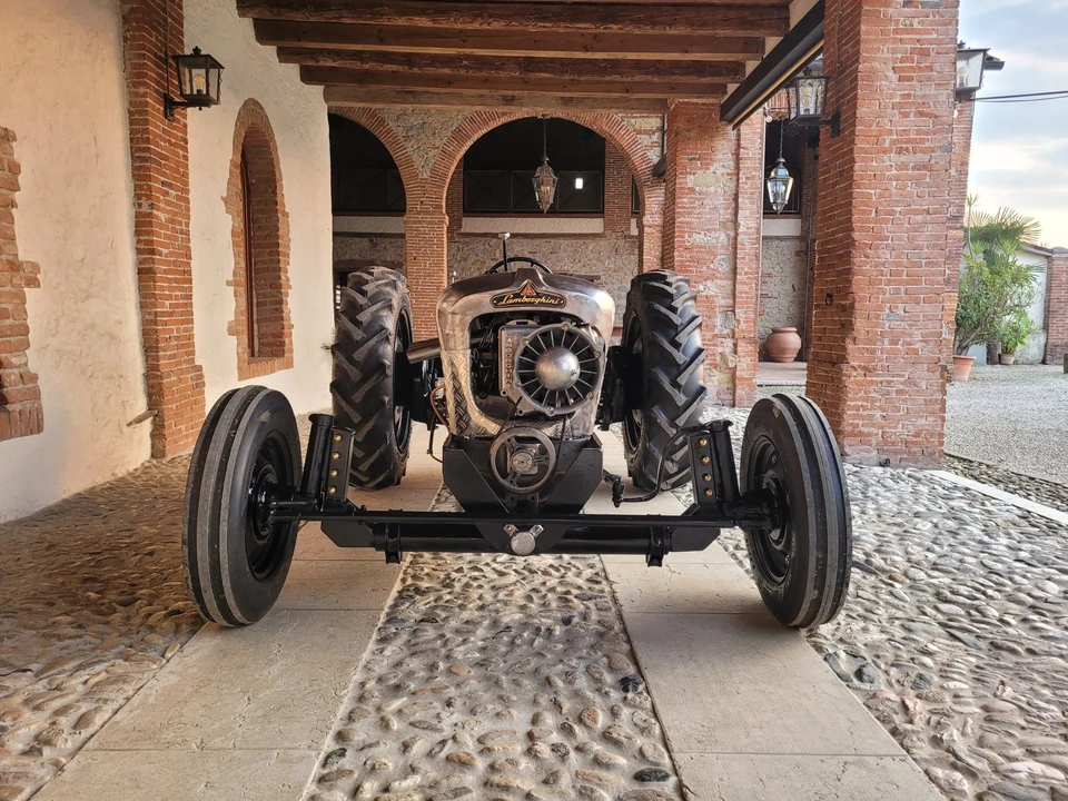 1964 Lamborghini Tractors - Image 25 of 31