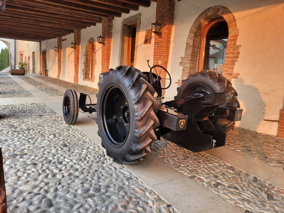 1964 Lamborghini Tractors - Image 26 of 31