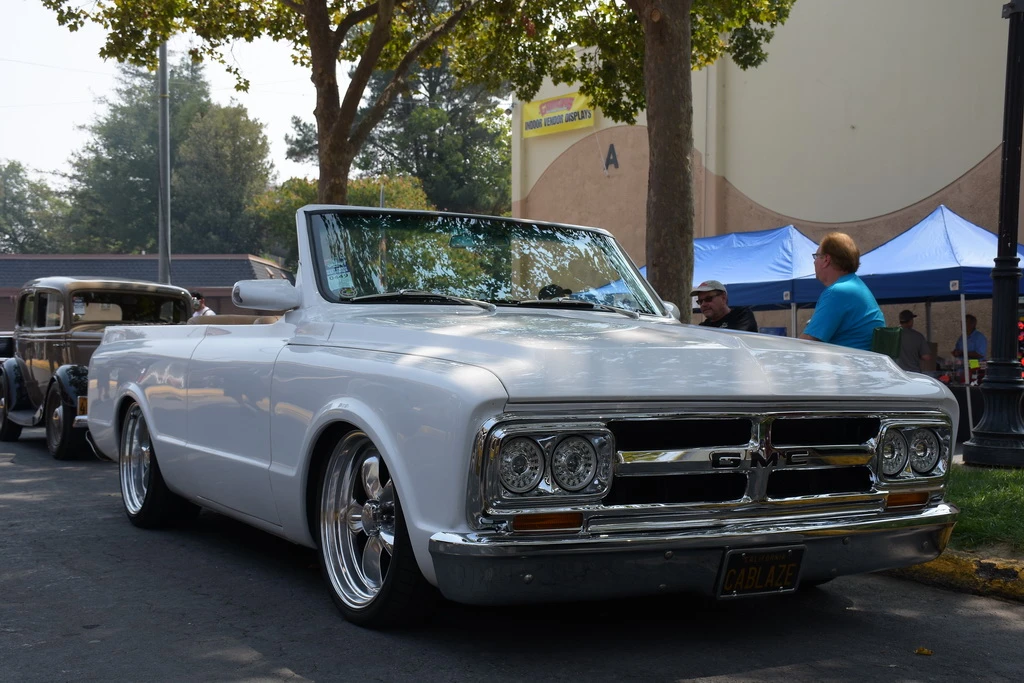 1970 GMC Jimmy 1st Gen - Image 10 of 31