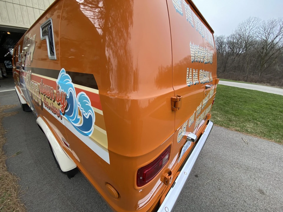 1976 Dodge Ram Van - Image 22 of 31