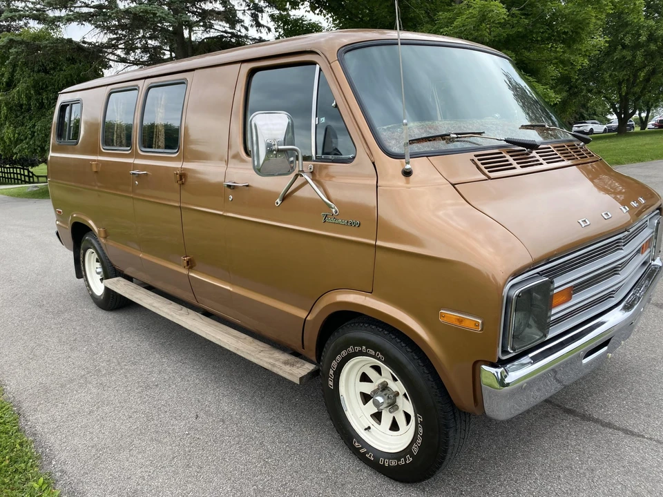 1977 Dodge Ram Van - Image 8 of 31