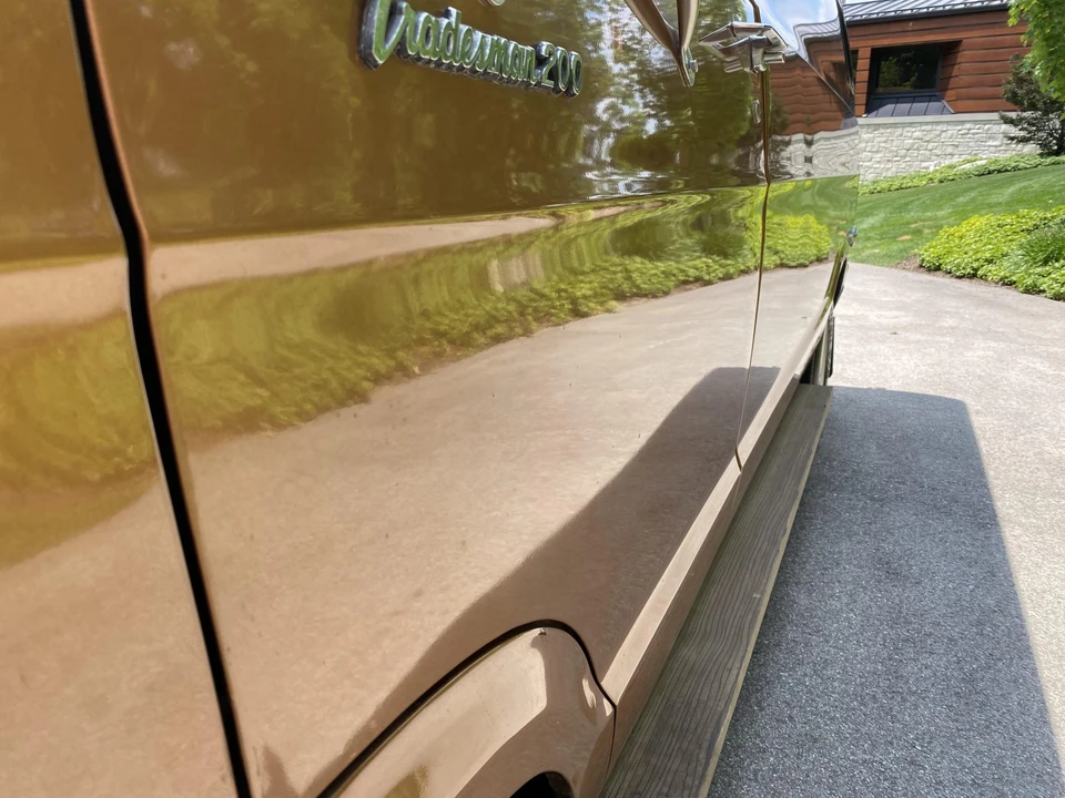 1977 Dodge Ram Van - Image 21 of 31