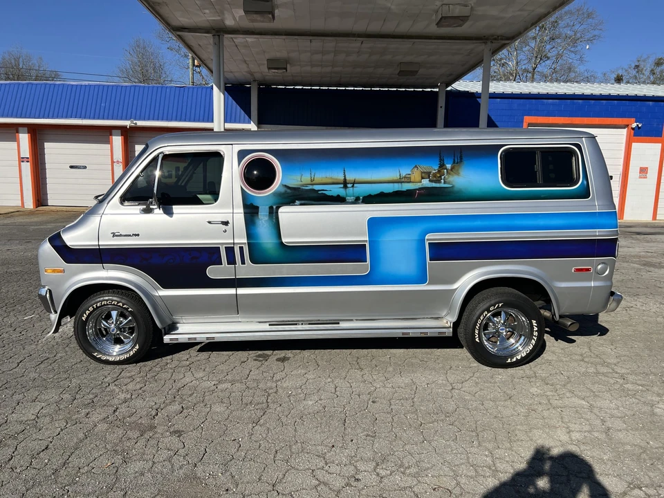 1977 Dodge Ram Van - Image 7 of 31