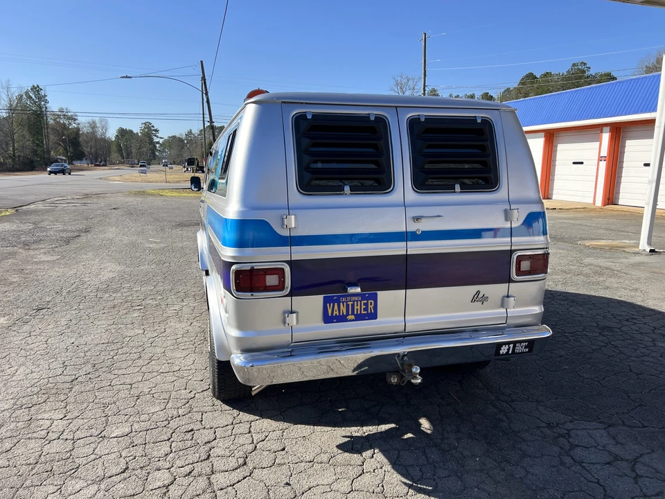 1977 Dodge Ram Van - Image 12 of 31