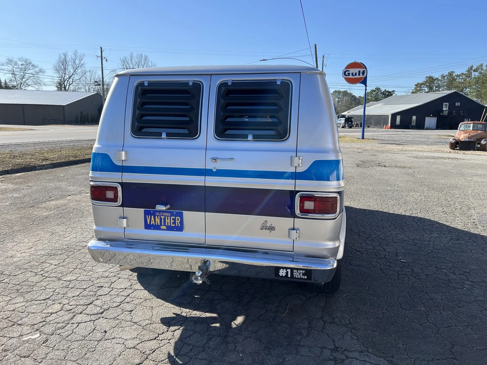 1977 Dodge Ram Van - Image 14 of 31