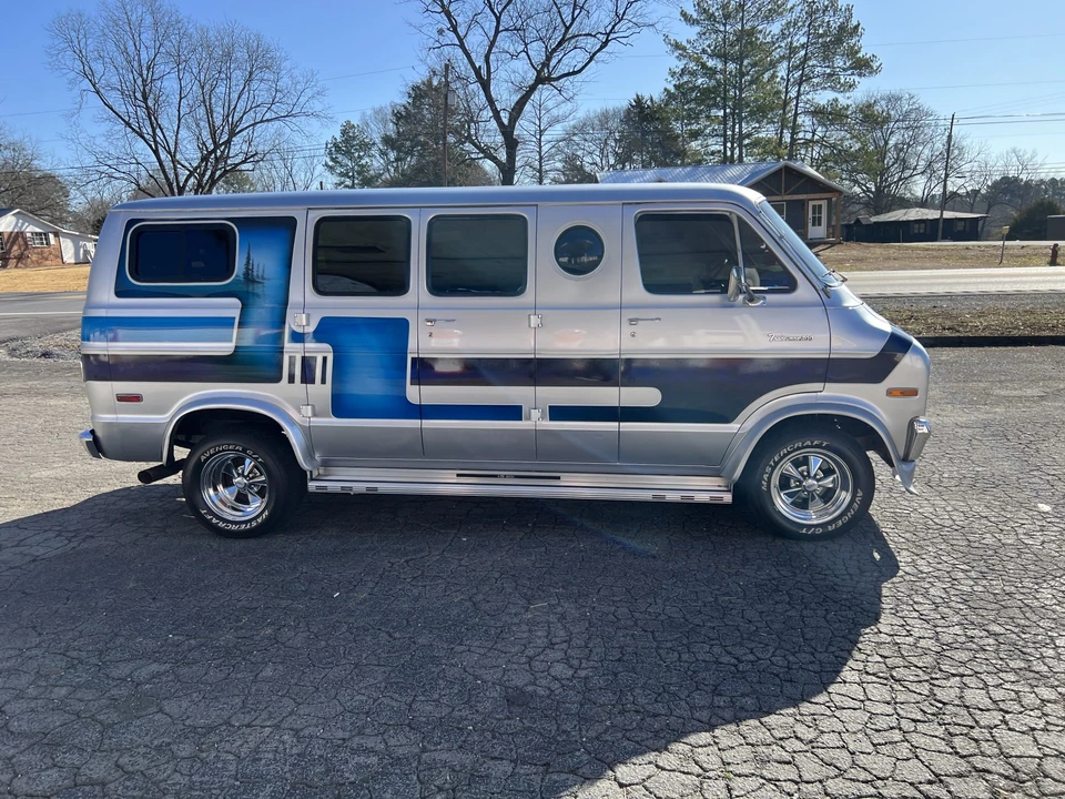 1977 Dodge Ram Van - Image 21 of 31