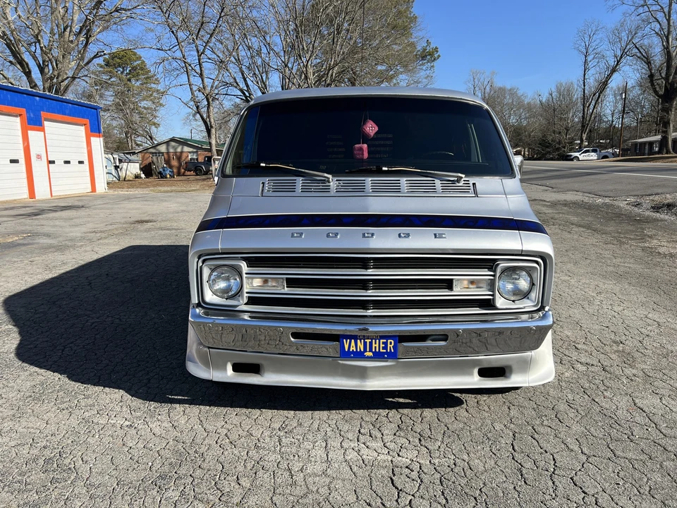 1977 Dodge Ram Van - Image 27 of 31