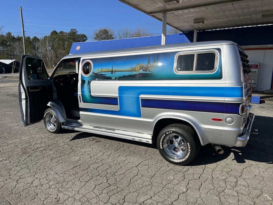 1977 Dodge Ram Van - Image 30 of 31