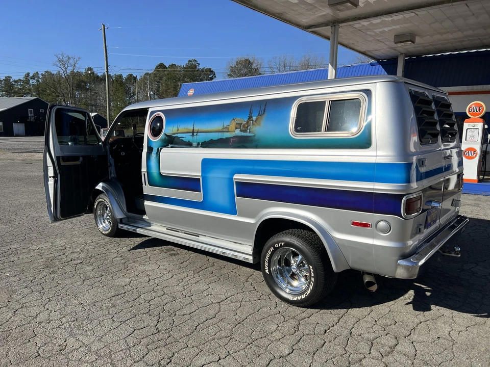 1977 Dodge Ram Van - Image 31 of 31