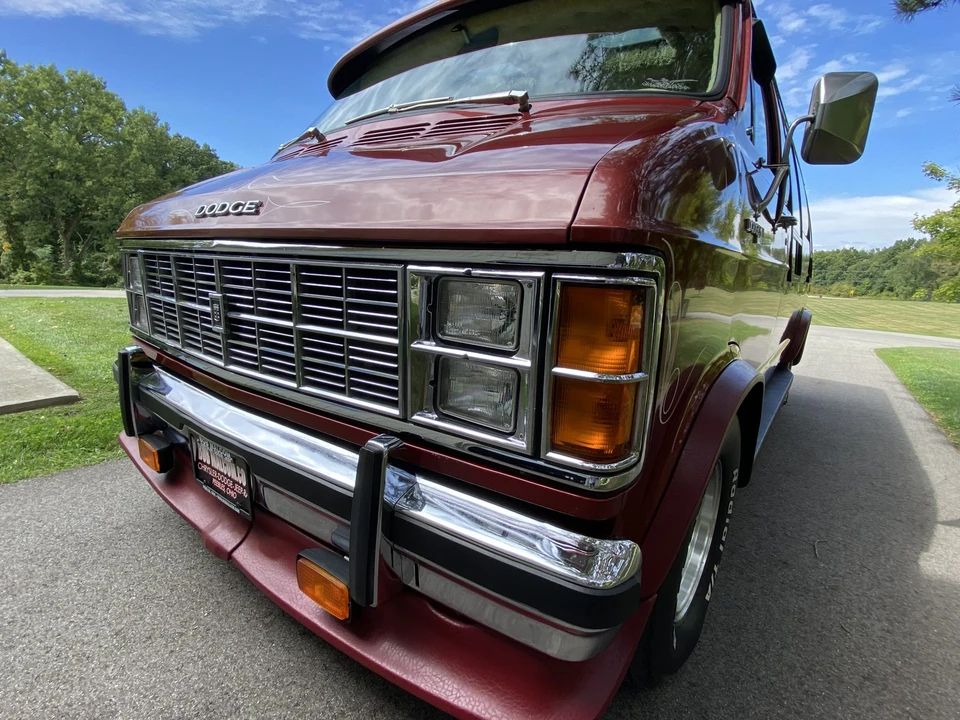 1979 Dodge Ram Van - Image 13 of 31