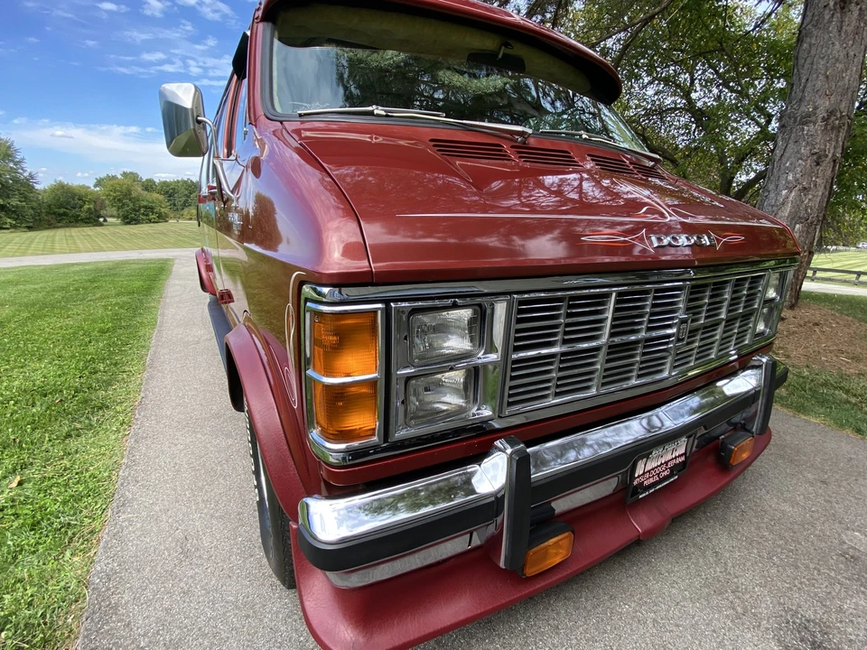 1979 Dodge Ram Van - Image 11 of 31