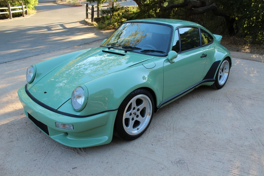 1987 Porsche 911 Carrera 3.2 - Image 2 of 31