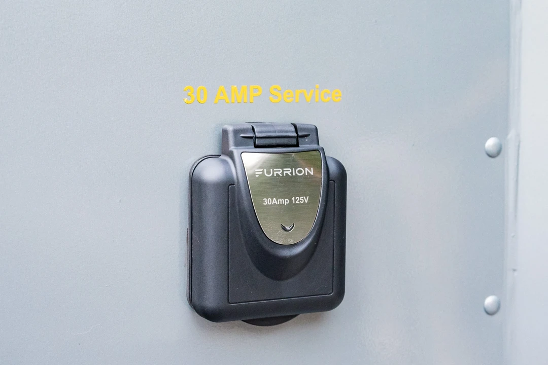 2021 Ford Econoline Van - Image 24 of 31