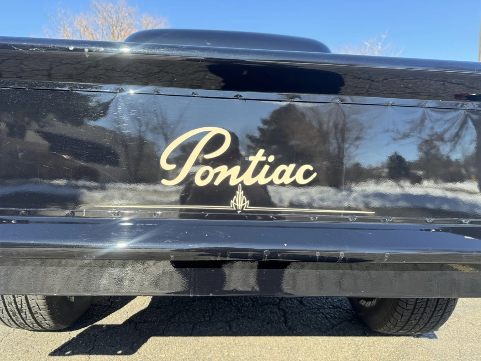 Pontiac - Image 27 of 31