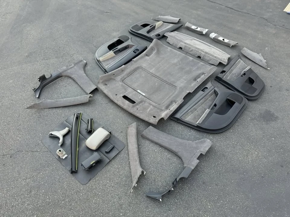 Parts & Memorabilia Seats & Interior - Image 4 of 9