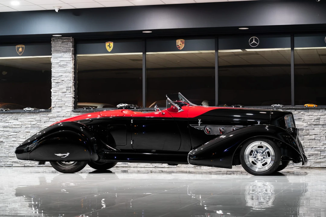 Auburn Speedster - Image 26 of 31