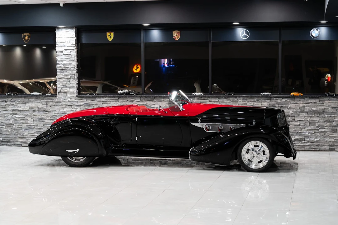 Auburn Speedster - Image 27 of 31