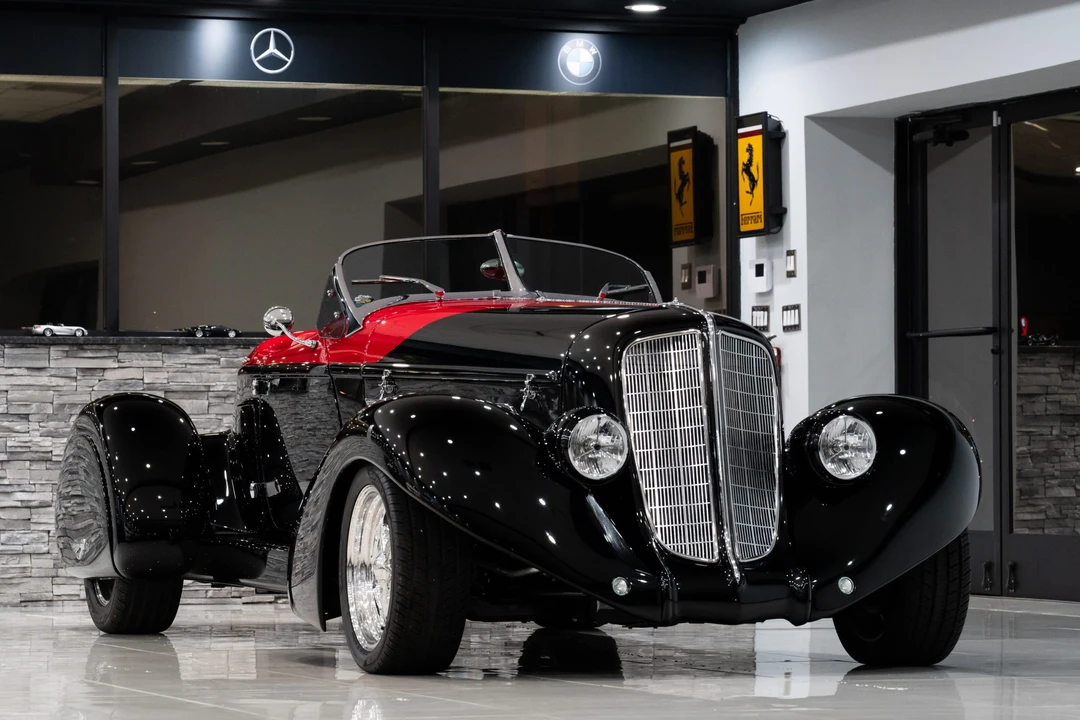 Auburn Speedster - Image 13 of 31