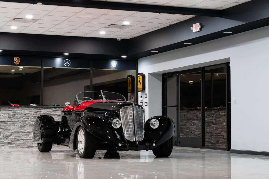 Auburn Speedster - Image 10 of 31