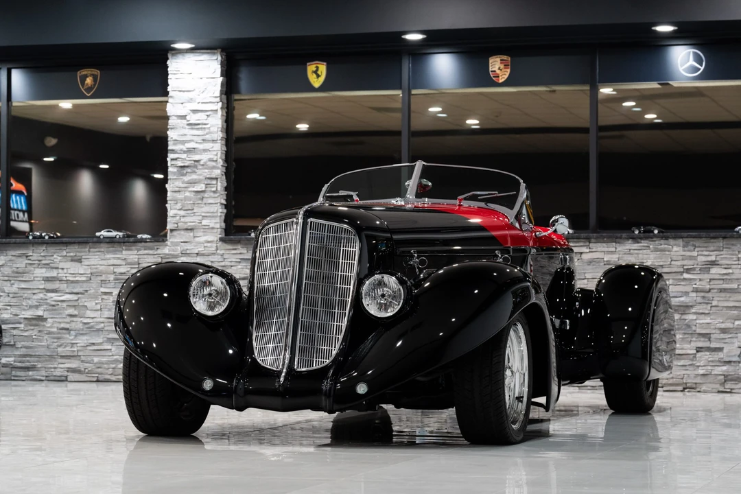 Auburn Speedster - Image 4 of 31