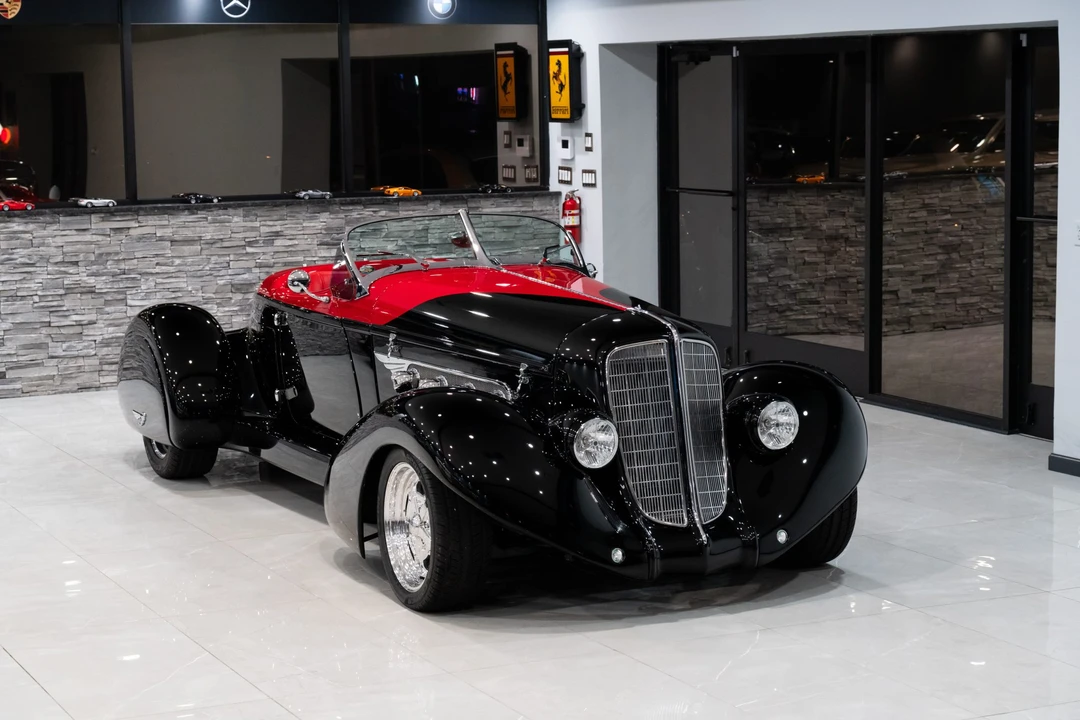 Auburn Speedster - Image 14 of 31