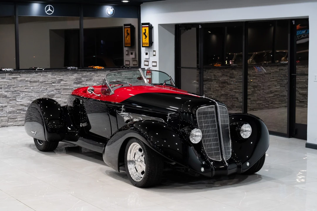 Auburn Speedster - Image 15 of 31