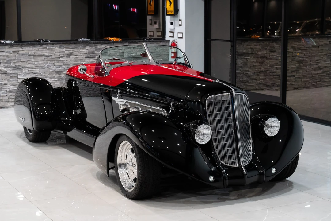 Auburn Speedster - Image 16 of 31