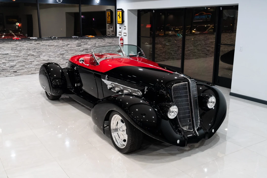 Auburn Speedster - Image 18 of 31