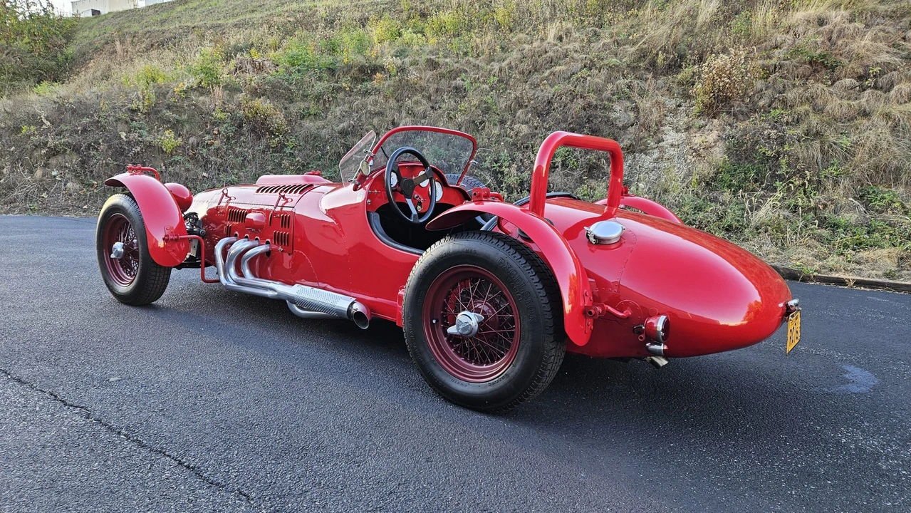 1953 Jaguar XK120 OTS Roadster - Image 22 of 31