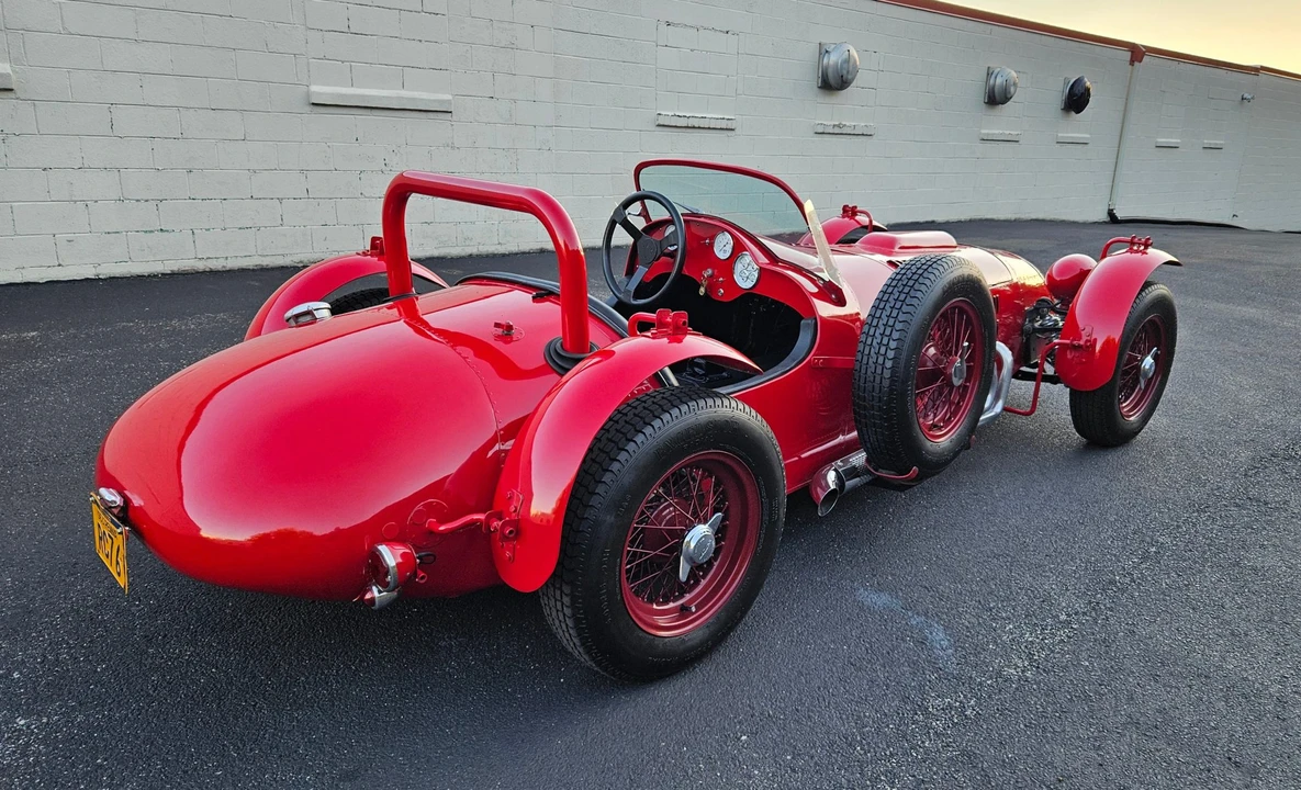 1953 Jaguar XK120 OTS Roadster - Image 17 of 31