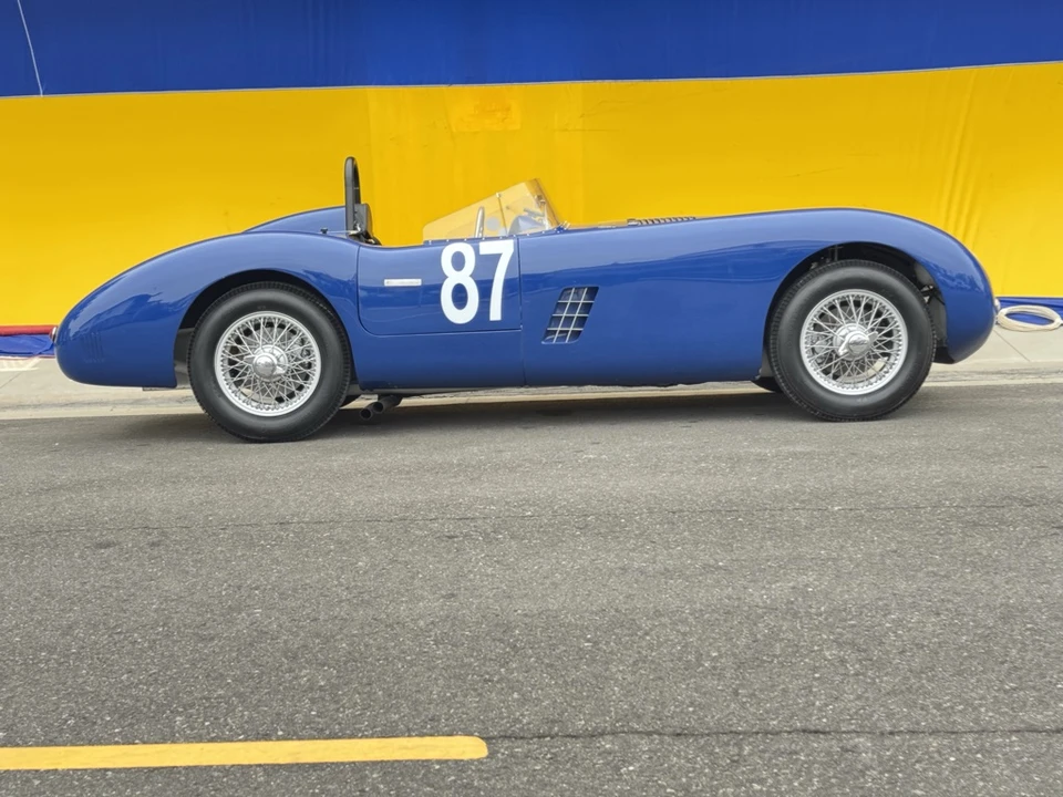 Jaguar Replica - Image 8 of 31