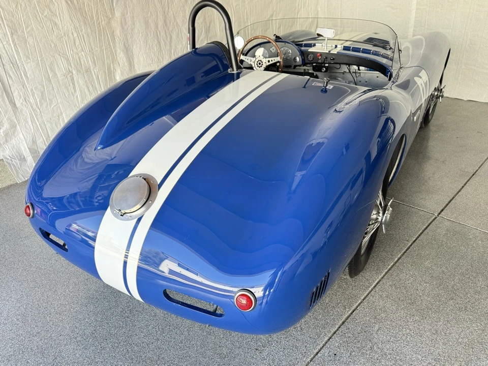 Jaguar Replica - Image 13 of 31