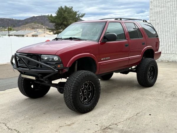 2002 Chevrolet S-10 Blazer 2nd Gen - Image 2 of 12