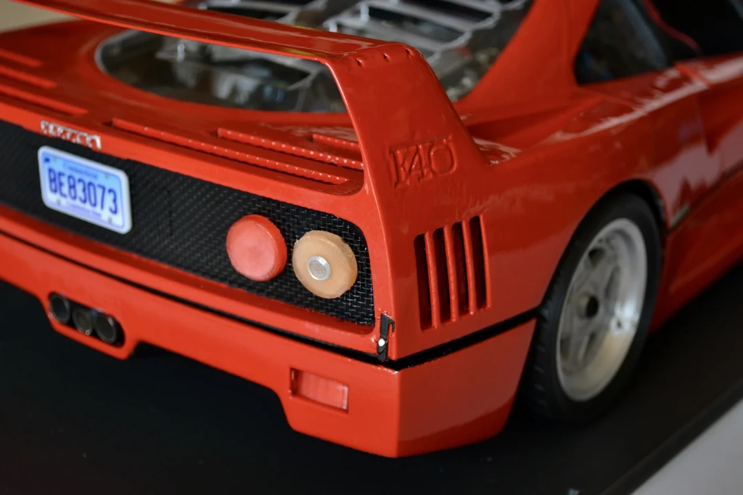 Ferrari F40 - Image 21 of 31