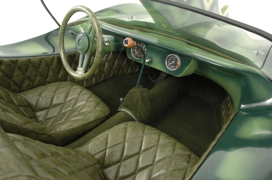 Chevrolet Corvette - Image 4 of 12