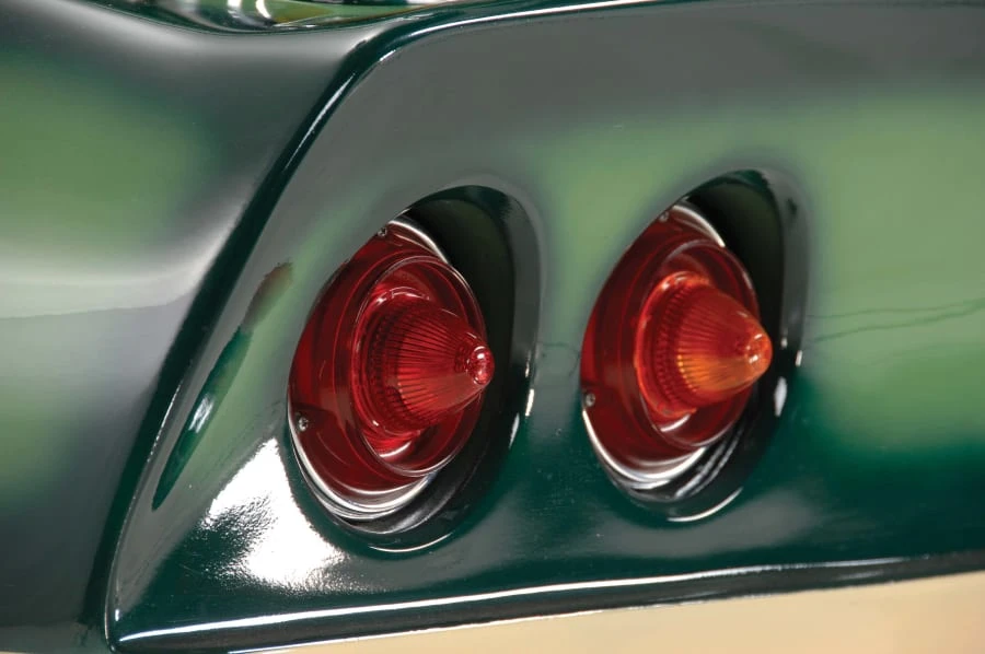 Chevrolet Corvette - Image 11 of 12