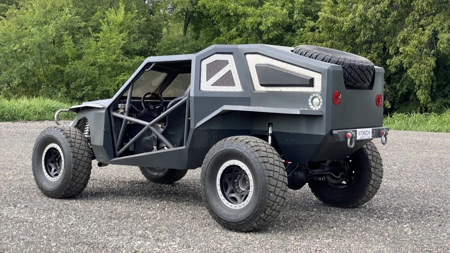 Vehicle image 7 of 9