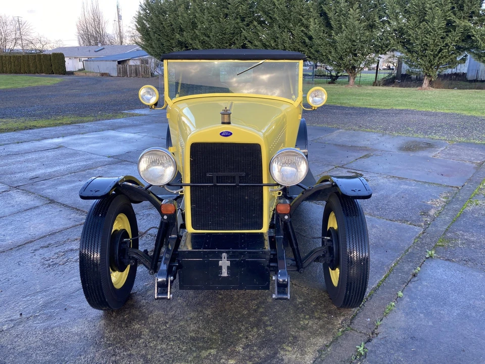 Ford Model A - Image 3 of 31