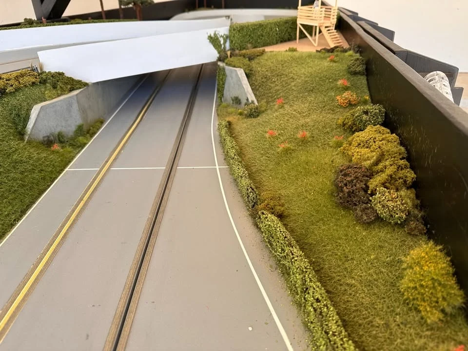 Parts & Memorabilia Scale Models - Image 6 of 10