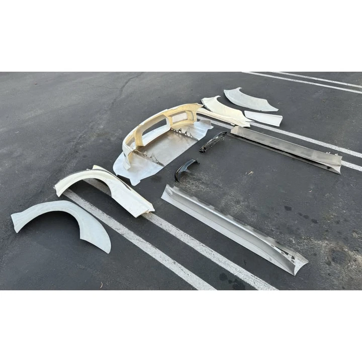 Parts & Memorabilia Bodywork - Image 4 of 10