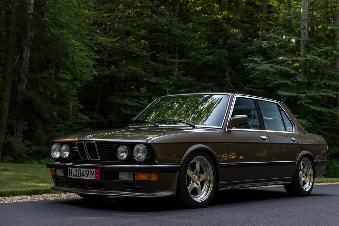1986 BMW E28 5 Series - Image 2 of 31