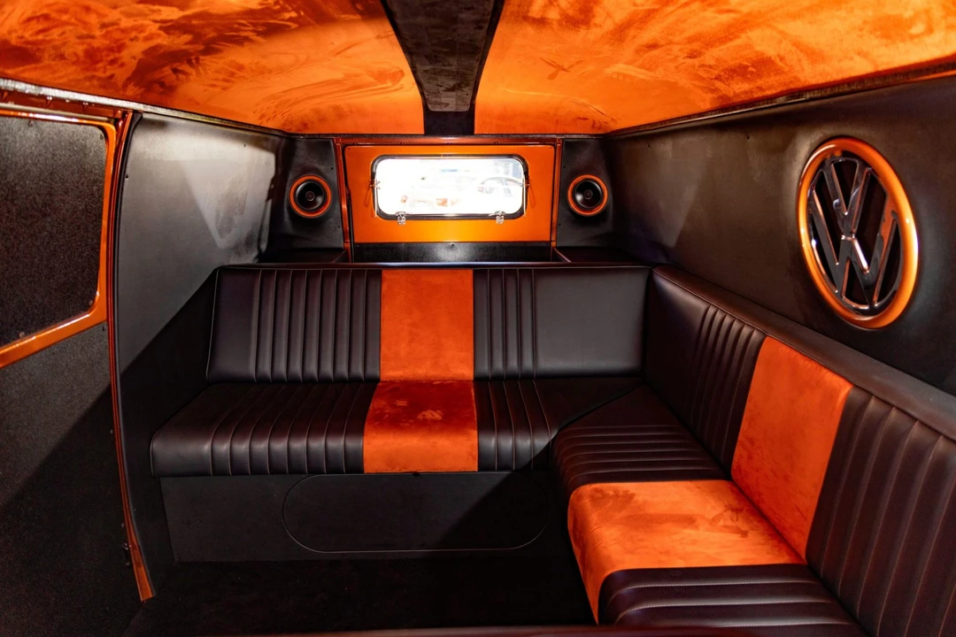 Volkswagen Split-Window Bus - Image 3 of 10