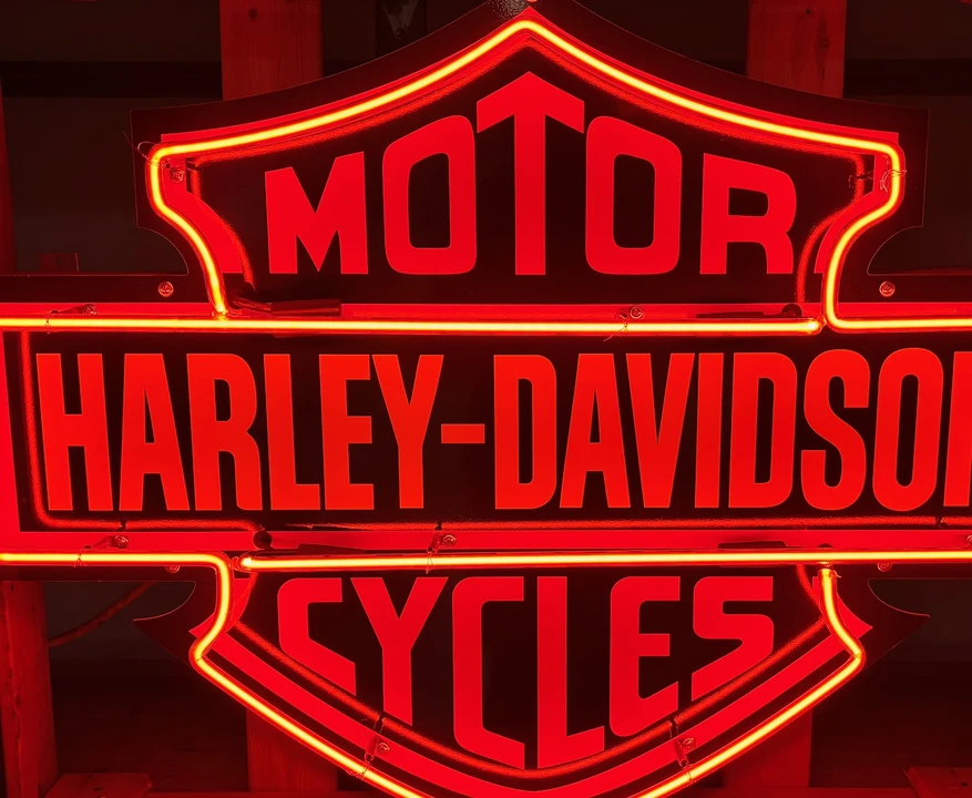 Harley-Davidson - Image 2 of 7