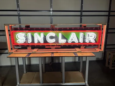 Sinclair Custom-built Original Porcelain Flasher Neon Sign