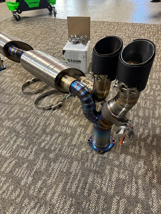 2014 Parts & Memorabilia Mechanical Components - Image 6 of 7