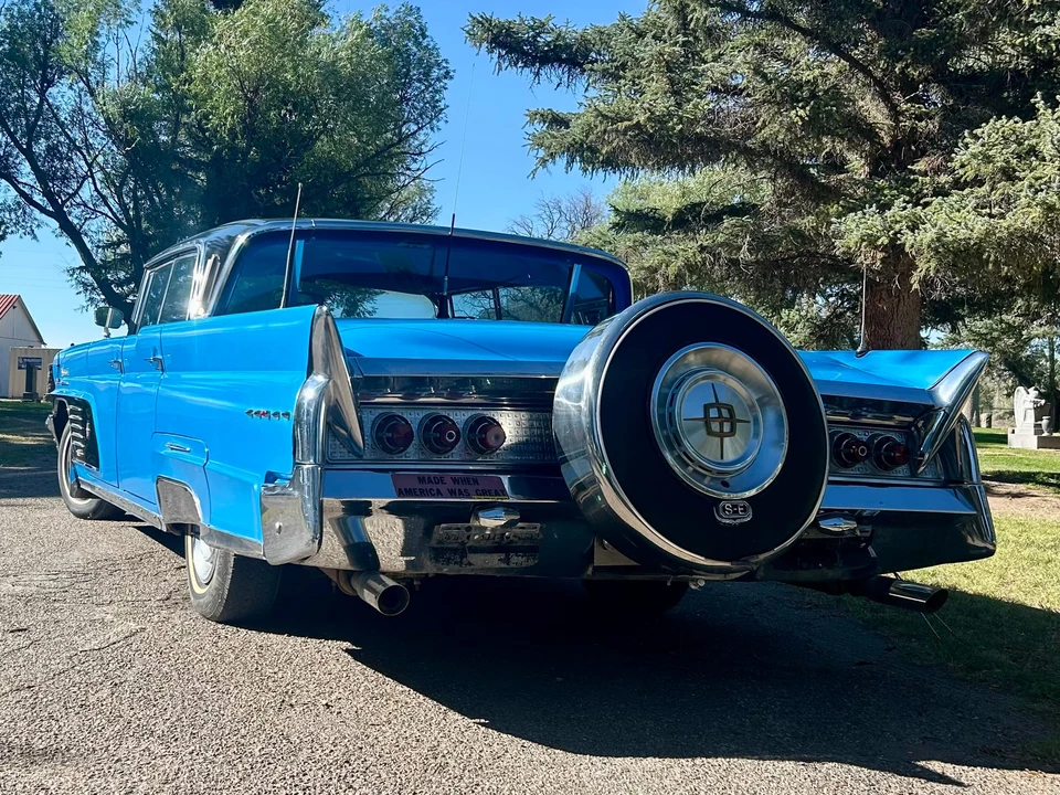 1960 Lincoln Continental Mark Series - Image 17 of 31